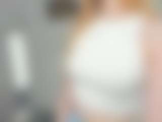 EmelineHiller's Live Sex Cam Show