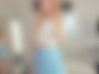 EmelineHiller's Live Sex Cam Show