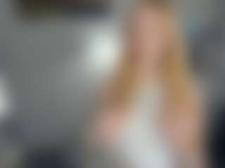EmelineHiller's Live Sex Cam Show