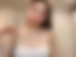 Live cam show with Kate - Brown Hair on googirlz