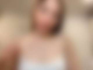 Live cam show with Kate - College on Stripli.com