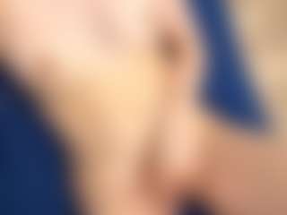 Live cam show with Kate - Thin on Pornisteam.com