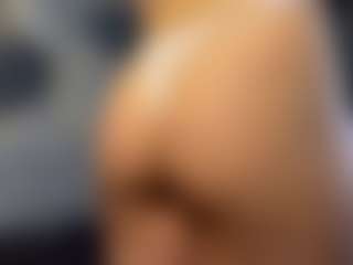 Live cam show with Kate - Asshole on liverealitysex.com