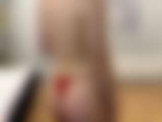 Live cam show with Kate - Handjob on CSO-WL