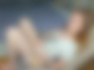 Live cam show with IsauraBrassil - Cute on Chatstar