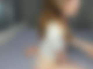 Live cam show with IsauraBrassil - Flashing on SpankPalCams
