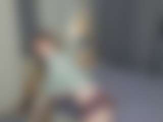 Live cam show with IsauraBrassil - Anal Toys on SmokeAndPoke
