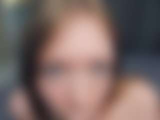 Live cam show with IsauraBrassil - Full Nudity on Latina Girls