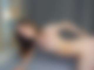 Live cam show with IsauraBrassil - Blonde Hair College on sexylivex.com