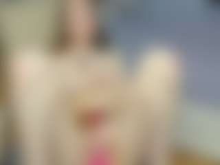 Live cam show with IsauraBrassil - Spank Blonde Hair on Camsoda