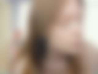 Live cam show with IsauraBrassil - College Big Tits on TeamSkeetLive