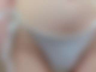 Live cam show with IsauraBrassil - Blonde Hair Blowjob on TastyBlacksLive