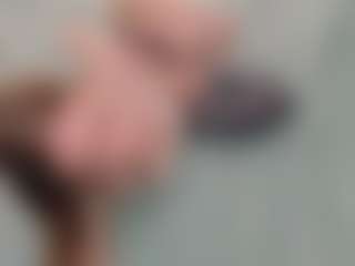 IsauraBrassil's Live Sex Cam Show