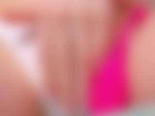 Live cam show with IsauraBrassil - Skinny on infinitiblacc.com