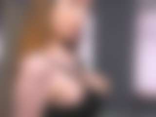 Live cam show with IsauraBrassil - Lush Blonde Hair on Dare Cams