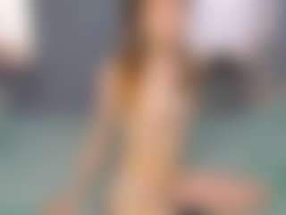 IsauraBrassil's Live Sex Cam Show