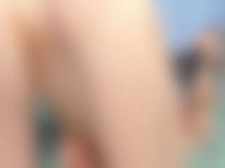 Live cam show with IsauraBrassil - Flashing on Fling VIP Chat