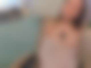 IsauraBrassil's Live Sex Cam Show