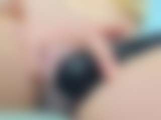 IsauraBrassil's Live Sex Cam Show