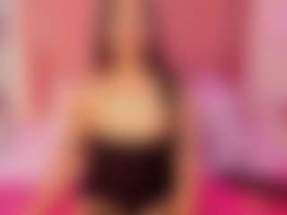Live cam show with Lola-26 - Upskirt on sexylivex.com