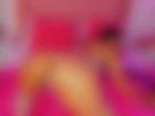 Live cam show with Lola-26 - Teen (18+) on Milfs Live