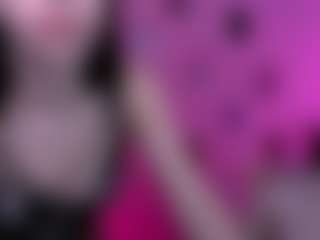 Live cam show with lyra-desire - Striptease on CamClone