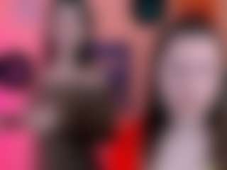 Live cam show with lyra-desire - Striptease on Camiplay Live
