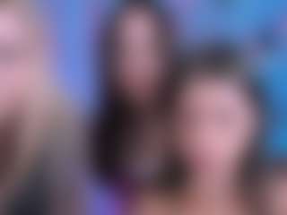 Live cam show with lyra-desire - Strip on xfollow cams