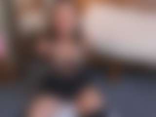 Live cam show with MerrileeDagis - Green Eyes on liverealitysex.com