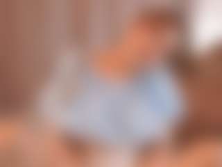 Live cam show with MerrileeDagis - Green Eyes on AdultVida.com