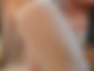 Live cam show with MerrileeDagis - Green Eyes on xfollow cams