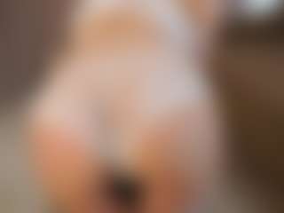 Live cam show with MerrileeDagis - Ass Clapping on sexylive.show