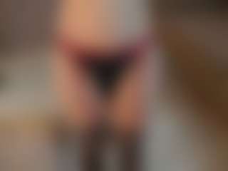 Live cam show with MerrileeDagis - Ass Clapping on live.xbliss.ai