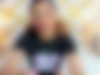 Live cam show with MichelLebronX - College on makecum.org
