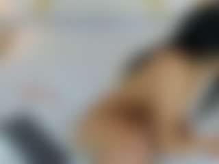 Live cam show with MichelLebronX - Petite on justonemore.cc