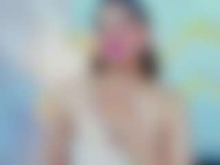 Live cam show with MichelLebronX - Natural on livesuperchat.net