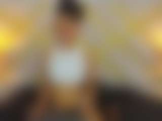 Live cam show with MichelLebronX - Brown Hair on Hubzter Live