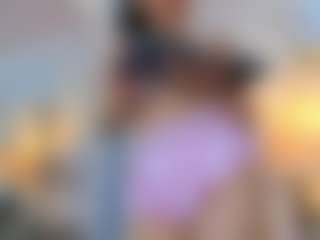 Live cam show with MichelLebronX - Ebony Shaved Pussy on Camsoda