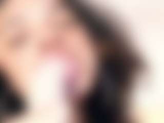 Live cam show with MichelLebronX - College Latina on Camsoda | colombia