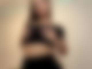 Live cam show with Alisa - Nipple Piercings on boobsie.com