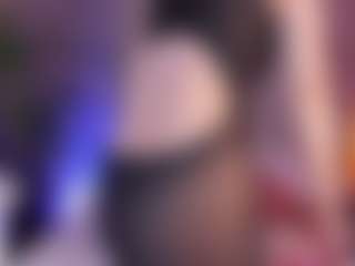 Live cam show with Odett-Leroy - Toys on Hubzter Live