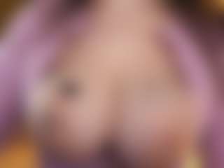 Live cam show with oopsieboobsie - Gray Eyes on Camsoda