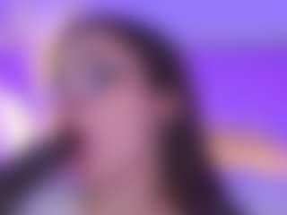 Live cam show with oopsieboobsie - Petite on Camsoda