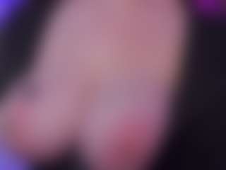 Live cam show with oopsieboobsie - Smoking on Camsoda