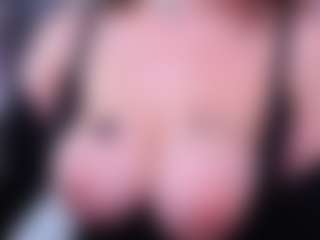 oopsieboobsie's Live Sex Cam Show