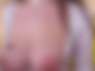 Live cam show with oopsieboobsie - Gray Eyes on Camsoda