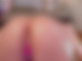 Live cam show with RenataLeclaiir - College Curvy on Camsoda