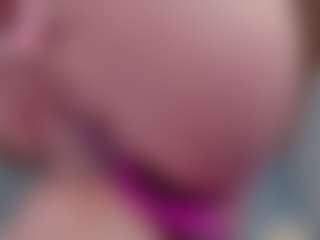 Live cam show with RenataLeclaiir - Toes on fapnchat