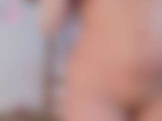 Live cam show with RenataLeclaiir - Cute on Fit Hotties