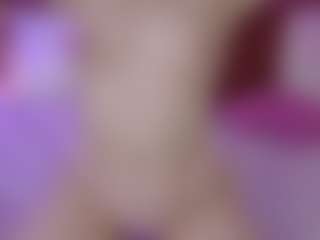 Live cam show with RosaAmour - Red Hair on CamClone